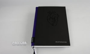 Hardcover Buchumschlag Lasergravur / Papiergravur. Palegra® veredelt Print.